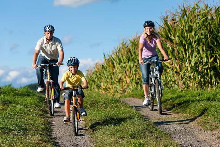 6-Pers Vakantiebungalow In Het Heuvelland Simpelveld Ngoại thất bức ảnh